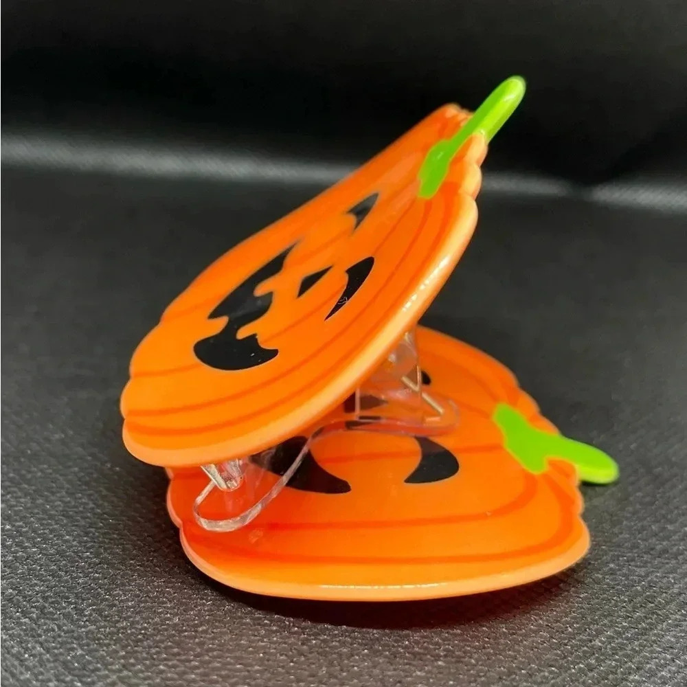 Halloween themed pumpkin π hair clip - Picture 4 of 5